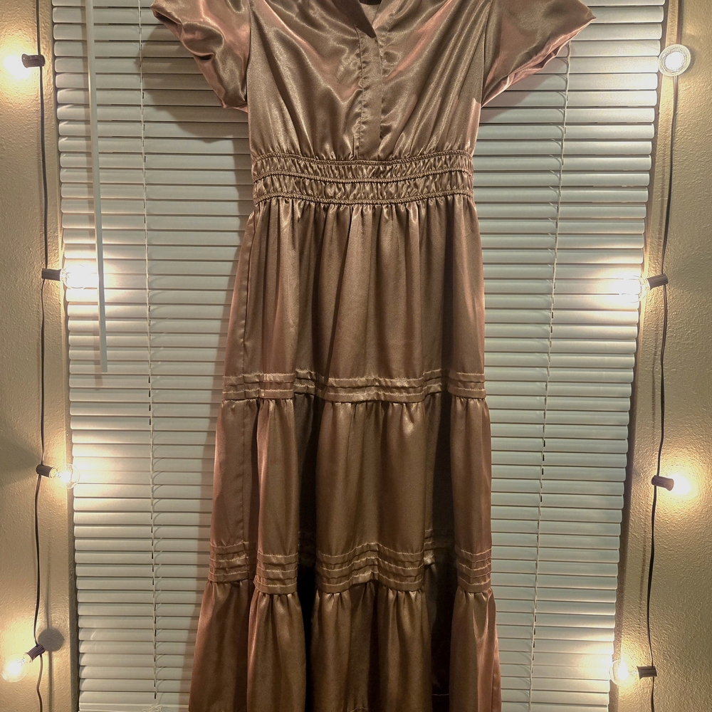Elegant Satin Wedding Dress in Shimmering Gold